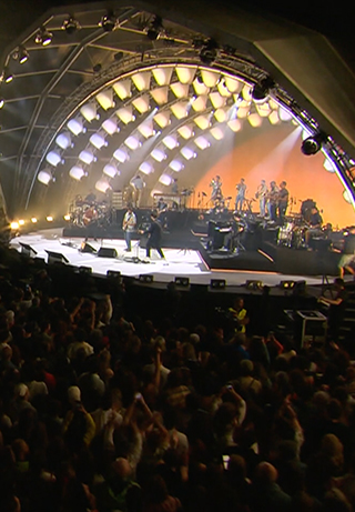 Miguel Araújo and Os Quatro e Meia live at Manuel Possolo Hippodrome S1