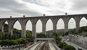 Águas Livres Aqueduct