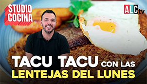 Un Tacu tacu power de lentejas con bistek a lo pobre